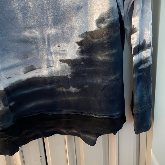 River + Sky Top - Picture 5 of 5